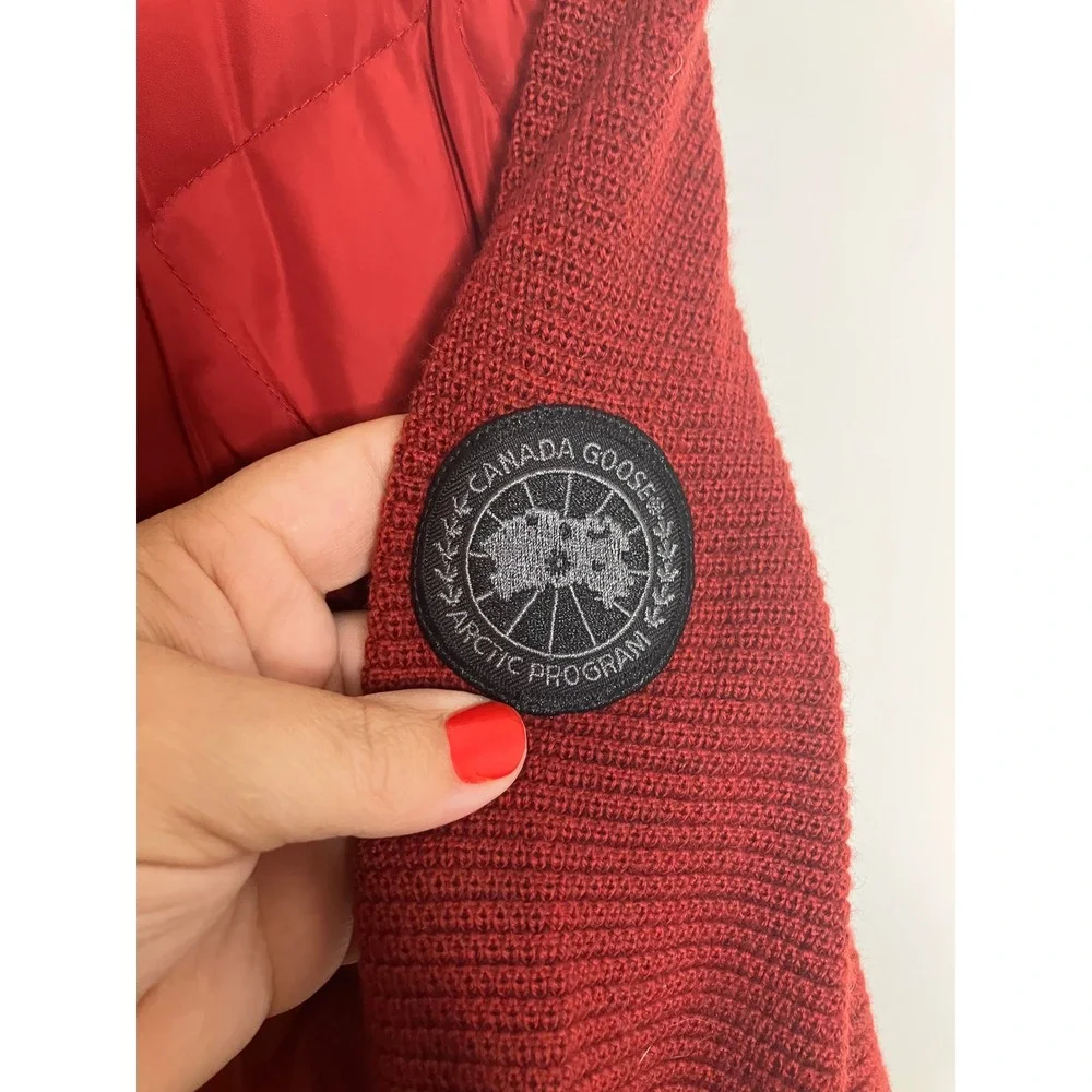 Canada Goose HyBridge Knit Hoody Mens Medium Red Hybrid Down merino wool Jacket
